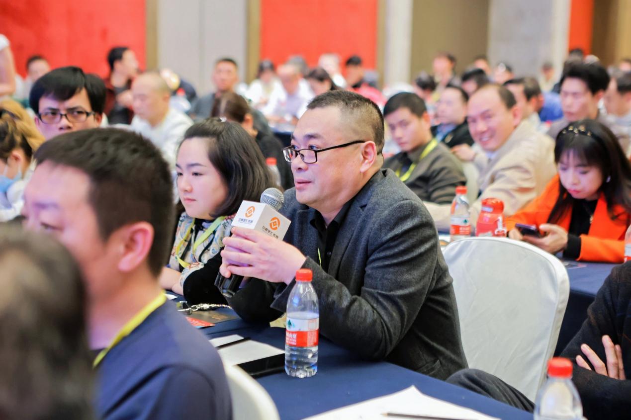 EagleTrader武汉签约大会完美收官!500+交易员共鉴历史性时刻!-第19张图片-EagleTrader EagleTrader武汉签约大会完美收官!500+交易员共鉴历史性时刻!-第19张图片-EagleTrader