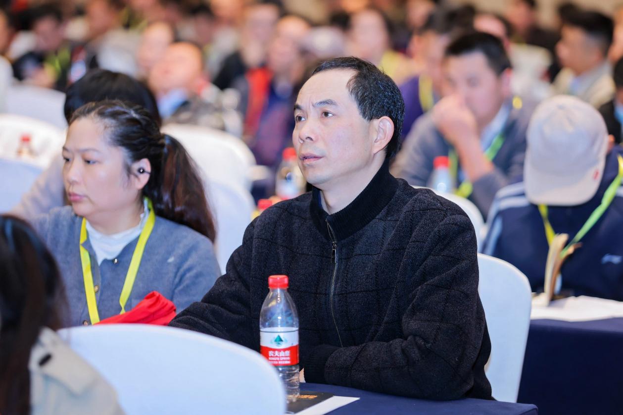 EagleTrader武汉签约大会完美收官!500+交易员共鉴历史性时刻!-第9张图片-EagleTrader EagleTrader武汉签约大会完美收官!500+交易员共鉴历史性时刻!-第9张图片-EagleTrader