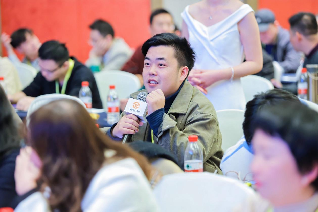 EagleTrader武汉签约大会完美收官!500+交易员共鉴历史性时刻!-第20张图片-EagleTrader EagleTrader武汉签约大会完美收官!500+交易员共鉴历史性时刻!-第20张图片-EagleTrader